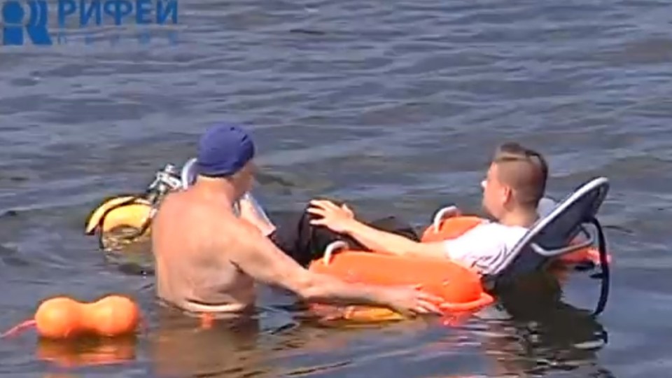 Фото: кадр из видеосюжета RifeyTV