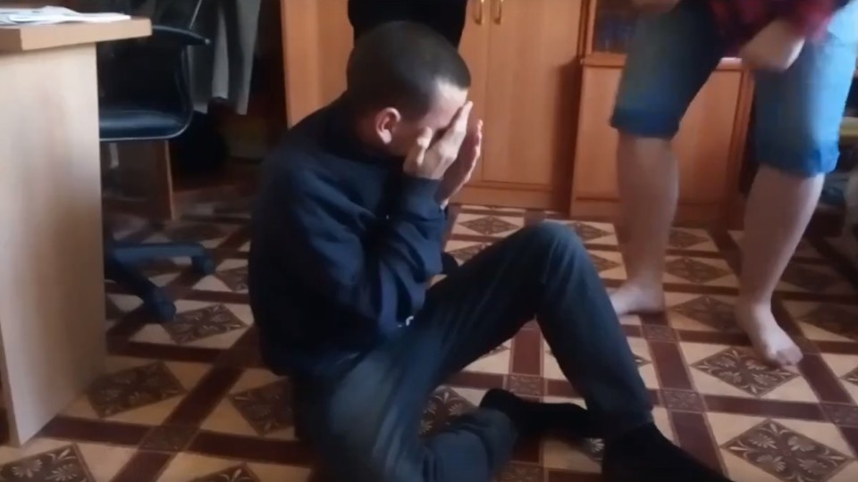 Фото: Кадр из видео группы «Жестокие новости» в соцсети «ВКонтакте»